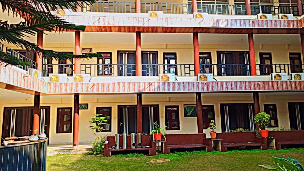 Goyal Plaza Hotel 5 Mint. Waling Distance From Pushkar Lake מראה חיצוני תמונה