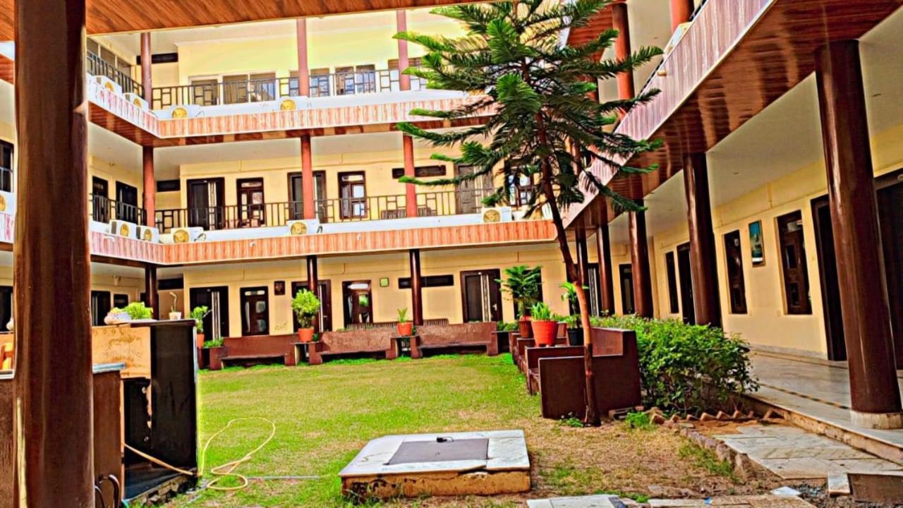 Goyal Plaza Hotel 5 Mint. Waling Distance From Pushkar Lake מראה חיצוני תמונה