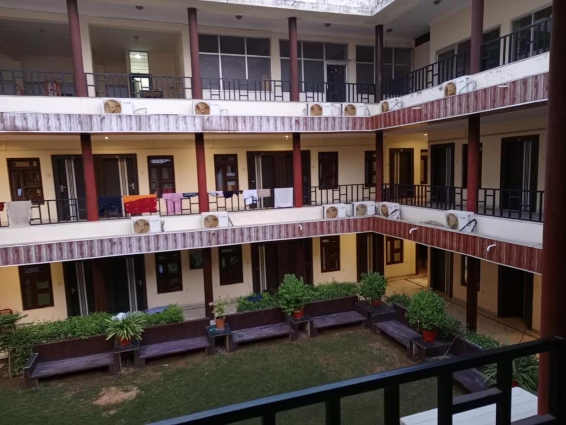 Goyal Plaza Hotel 5 Mint. Waling Distance From Pushkar Lake מראה חיצוני תמונה